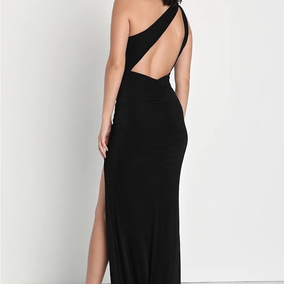 NWT Lulu’s Especially Breathtaking Black Ruched One-Shoulder Maxi Dress - Picture 2 of 3